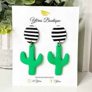 ✨💚🖤🤍New collection 🌿Modern artisan earrings ✨